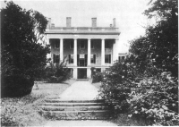Van Lew Mansion - Elizabeth Van Lew stands at right center  - circa 1890 